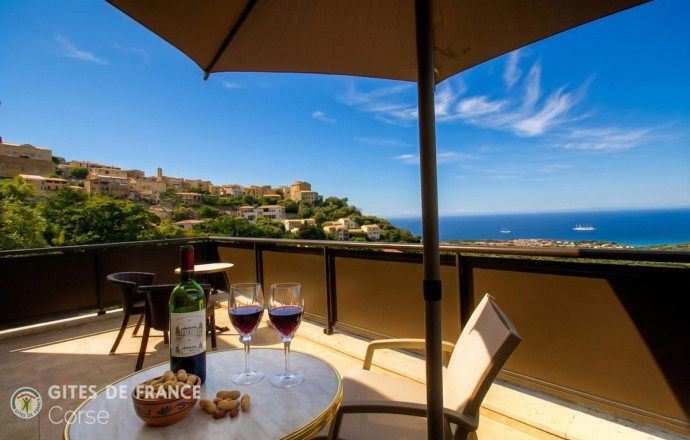 Kamer bij particulieren nr.64681 MONTICELLO - Corse - Domaine La Chiusella - Chambres d'h&ocirc;tes &agrave; Monticello, Balagne, Haute-Corse, labellis&eacute; Gites de France : vue depuis la terrasse de la chambre Orizonti
