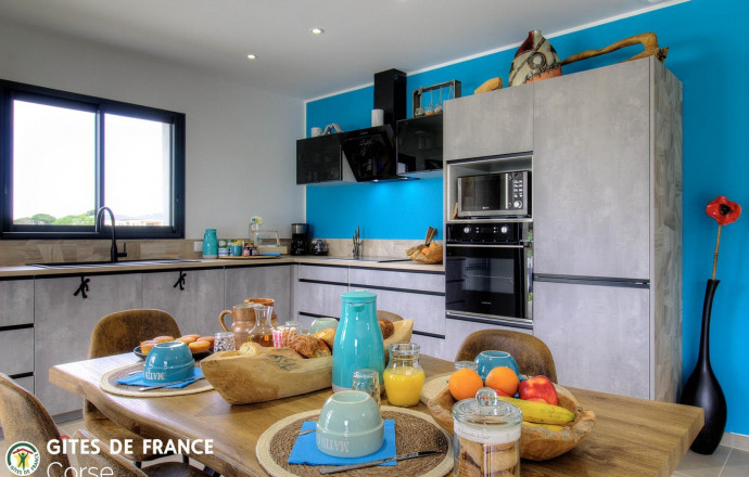 Kamer bij particulieren nr.64341 PENTA DI CASINCA - Corse - Chez bigoudy - Chambre d'h&ocirc;te &agrave; Penta di Casinca, Le Grand Bastia, Haute-Corse, labellis&eacute;e G&icirc;tes de France : le petit-d&eacute;jeuner