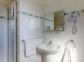 Chambres d'h&ocirc;tes, Poggio Marinaccio, Centre-Corse, Haute-Corse, labellis&eacute; Gites de France : la salle d'eau/wc de la chambre 3