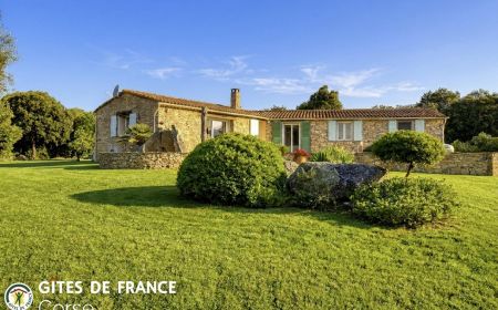 Chambre d'hôtes à Sotta, le Sud Corse, labellisé Gîtes de France : la maison Kamer bij particulieren nr.11864 Sotta - Corse - Chambre d'hôtes à Sotta, le Sud Corse, labellisé Gîtes de France : la maison