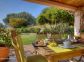 Chambre d'h&ocirc;tes &agrave; Bastelicaccia, le Grand Ajaccio en Corse du sud, labellis&eacute;e G&icirc;tes de France : petit d&eacute;jeuner en terrasse
