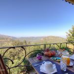 Maison d'h&ocirc;tes &agrave; Nessa, Balagne, Haute-Corse, labellis&eacute; G&icirc;tes de France : la terrasse