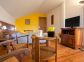 Maison d'h&ocirc;tes &agrave; Favalello di Bozio, Centre Corse, Haute-Corse, labellis&eacute; G&icirc;tes de France : la chambre Jaune