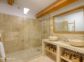 Chambres d'h&ocirc;tes &agrave; Sarrola Carcopino, Le Grand Ajaccio, Corse du Sud, labellis&eacute; G&icirc;tes de France : la salle d'eau de la chambre2