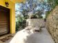 Chambres d'h&ocirc;tes &agrave; Monticello, Balagne, Haute-Corse, labellis&eacute; Gites de France : la terrasse &agrave; l'entr&eacute;e de la chambre Turchinu