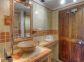 Chambres d'h&ocirc;tes &agrave; Pila Canale, le grand Valinco, en Corse du Sud, labellis&eacute; G&icirc;tes de France : la salle d'eau de la chambre Voce Ventu 