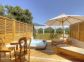 Chambres d'h&ocirc;tes &agrave; Sarrola Carcopino, Le Grand Ajaccio, Corse du Sud, labellis&eacute; G&icirc;tes de France : la terrasse privative avec jacuzzi de la chambre5