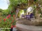 Chambre d'H&ocirc;tes &agrave; Pianotoli Caldarello- le sud Corse - labellis&eacute; G&icirc;tes de France : le salon de lecture dans le jardin