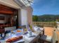 Chambres d'h&ocirc;tes, &agrave; Coti-Chiavari, le grand Ajaccio, en Corse du Sud, labellis&eacute; Gites de France : terrasse et petit d&eacute;jeuner