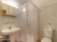 chambres d'h&ocirc;tes &agrave; Ucciani en Corse du Sud, labellis&eacute;es G&icirc;tes de France : la salle d'eau de la chambre C&eacute;drat