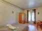 chambres d'h&ocirc;tes &agrave; Ucciani en Corse du Sud, labellis&eacute;es G&icirc;tes de France : la chambre ch&acirc;taignier 